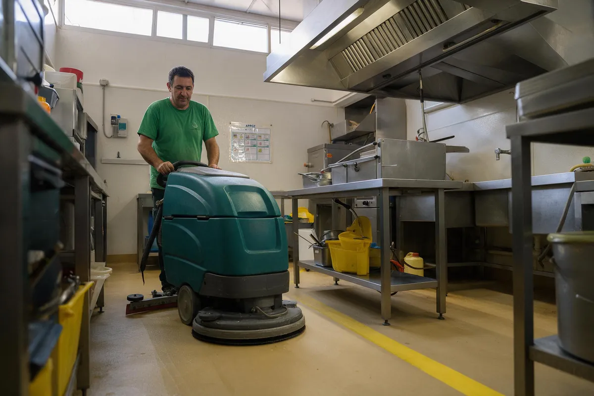 Plan de limpieza APPCC en hostelería en Riba-roja de Túria — Limpiezas Oliveral